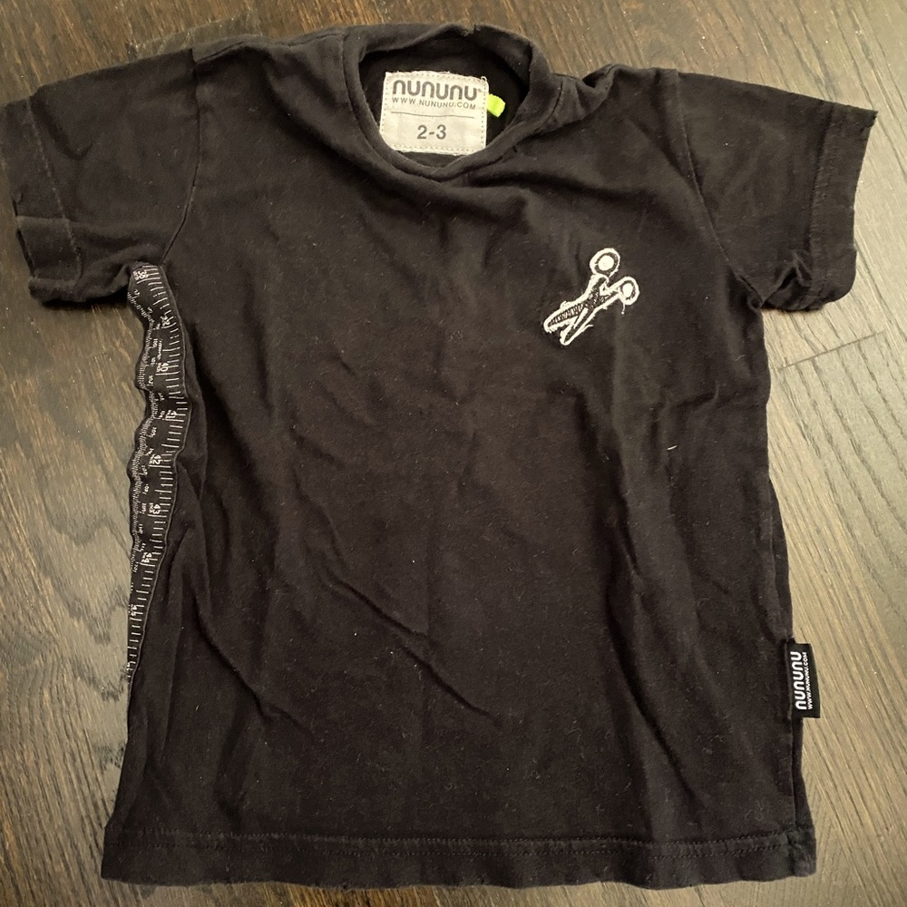 Nununu “Sewing Kit” black t-shirt- Toddler size 2-3- great condition